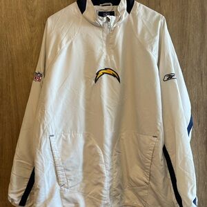 Reebok White and Navy Los Angeles Chargers Pullover Windbreaker
